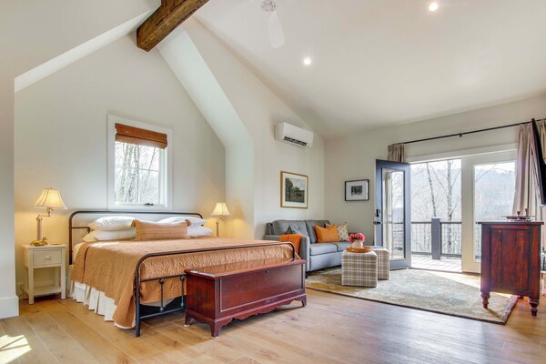 Modern Mtn Retreat W/ Deck & Views In Glenville! - Tuckasegee, NC