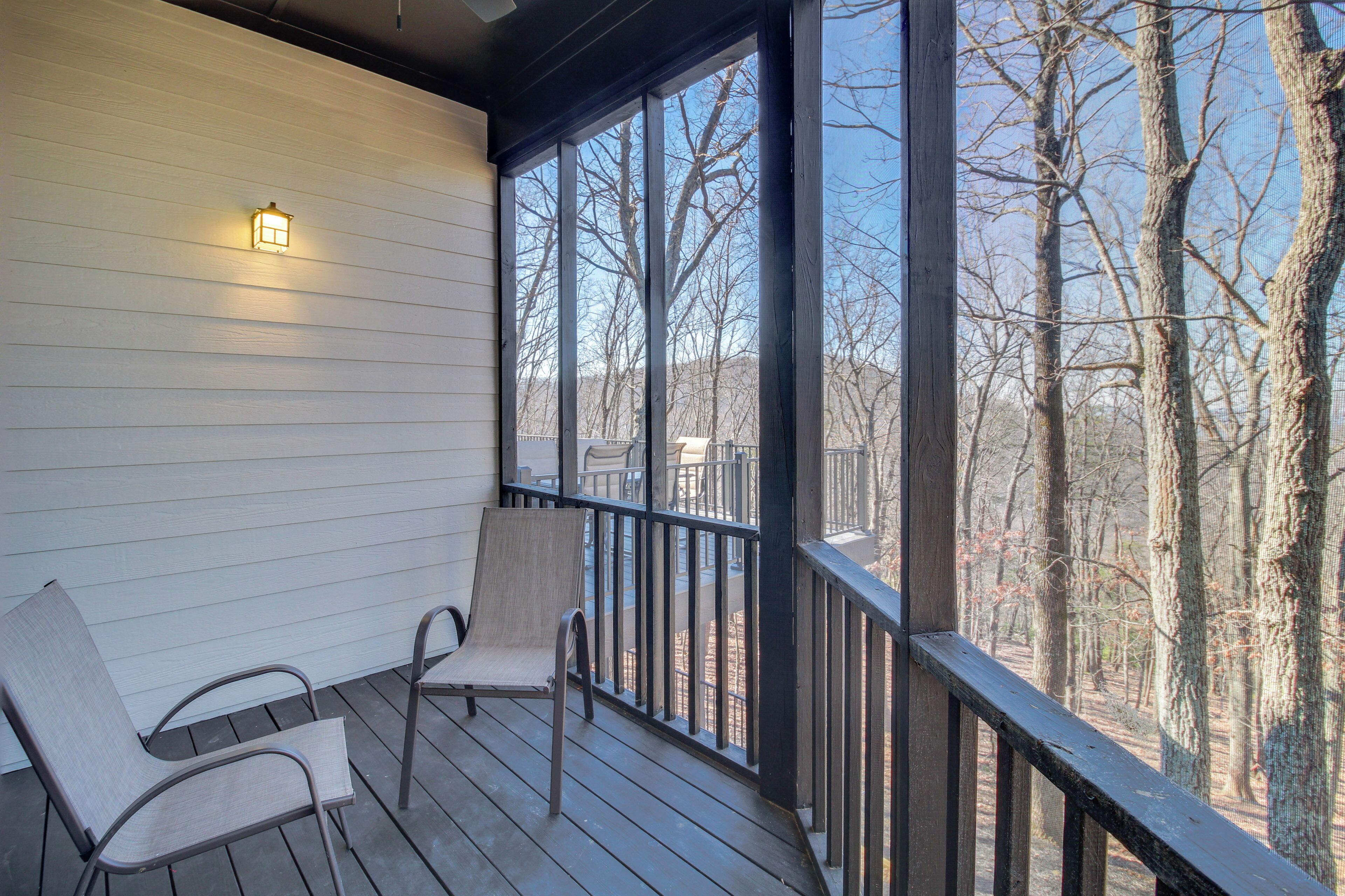 House (5 Bedrooms) | Interior