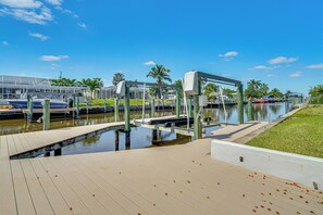 House (3 Bedrooms) | Interior - Walk to Park & Marina: Waterfront Cape Coral Home! (Cape Coral)