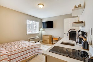 Apartment (0 Bedroom) | Interior - Convenient Studio Stay: Easy Access to Twin Cities (Blaine)