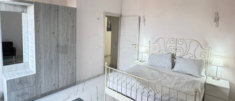 2 chambres, fer et planche à repasser, Wi-Fi