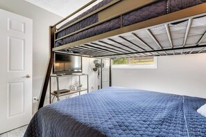 2 bedrooms, bed sheets