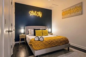 1 slaapkamer, een strijkplank/strijkijzer, reisbedje, gratis wifi