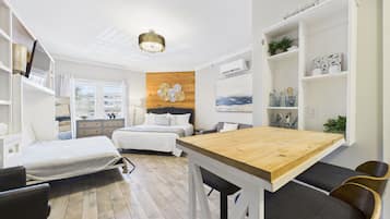 熨斗/熨衣板、旅行婴儿床、免费 WiFi、床单