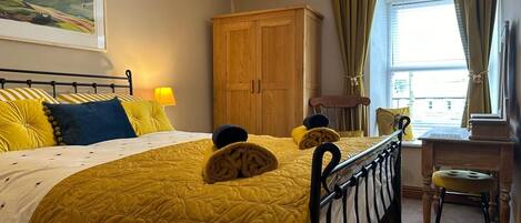 3 soverom, strykejern/-brett, wi-fi og sengetøy