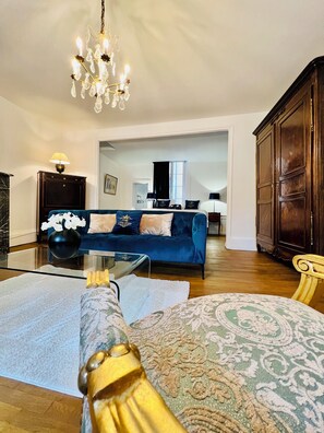 2 bedrooms, in-room safe, free WiFi