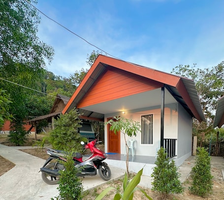 Basic Double Room, Balcony, Garden View | Free WiFi