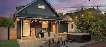 CDA Beach Hot Tub+Sauna & Plunge Spa Haven