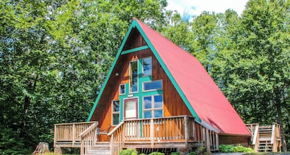 Wildflower Ridge - 1BR/1BA w/Hot Tub, WiFi and Private Setting