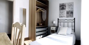 2 bedrooms