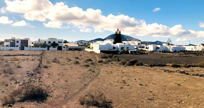Apartment Alegranza in the Beautiful Village of Mozaga, Lanzarote
