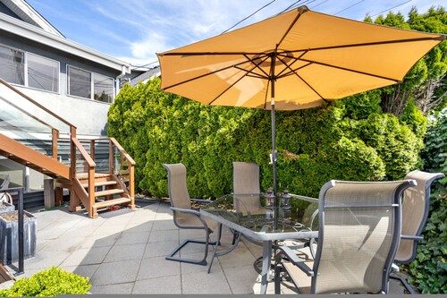 Elegant 3BR Family Home Prime Vancouver Location