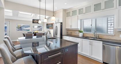 Elegant 3BR Family Home Prime Vancouver Location
