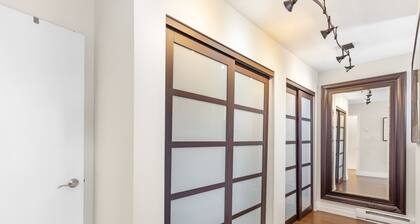 Elegant 3BR Family Home Prime Vancouver Location