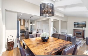 House | 3 bedrooms - Elegant 3BR Family Home Prime Vancouver Location (Vancouver)