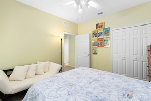 2 chambres, fer et planche à repasser, Wi-Fi gratuit, draps fournis