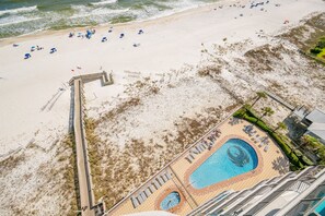 Pool - Phoenix Ix 1104 3 Bedroom Condo (Orange Beach)