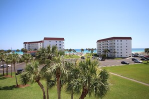 Condo, 2 Bedrooms | Exterior