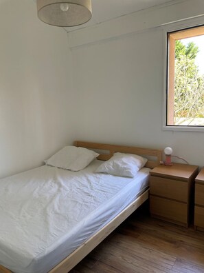 2 bedrooms