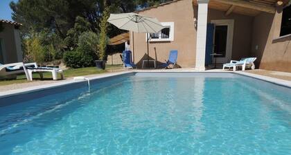 Charming little villa in the countryside. Ideal place for a well-deserved rest