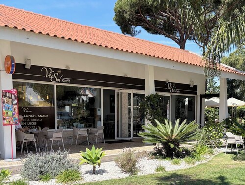 Spacious 1-Bedroom Apartment with Private Rooftop & Sunny Terrace