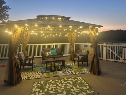 Franks Place-a beautiful 3 BR farm house retreat space with an in ground pool.