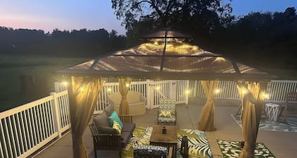 Franks Place-a beautiful 3 BR farm house retreat space with an in ground pool.