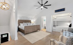 2 slaapkamers, een strijkplank/strijkijzer, wifi, beddengoed