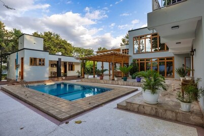 Home away from home, offering personalised attention, and welcoming atmosphere