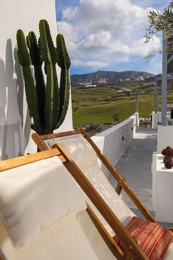 Terrace/patio - New Lux Misilia Suite & Prive Jacuzzi (Santorini)