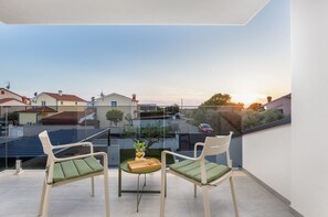 Terrace/patio - Villa Parenzana - beautiful modern built villa with private swimming pool near Porec (Mihatovici)