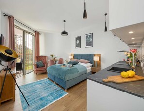 Appartement | 1 chambre, fer et planche à repasser, ameublement unique
