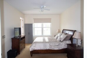 4 bedrooms, iron/ironing board, WiFi, bed sheets - Monthly discounts - Private Pool (Kissimmee)