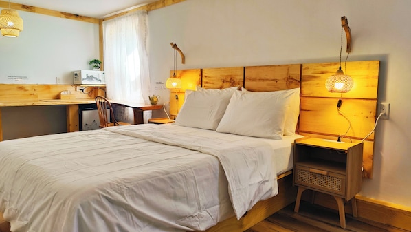 1 bedroom, desk, free WiFi, bed sheets