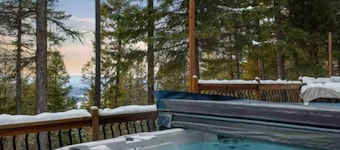 Peaceful Cabin on 12 Acres w Hot Tub & Fire Pit