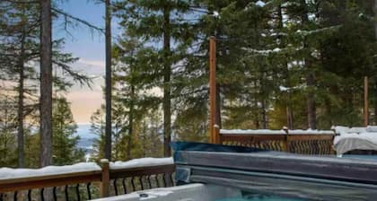Peaceful Cabin on 12 Acres w Hot Tub & Fire Pit