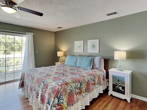 4 bedrooms, iron/ironing board, Internet, bed sheets