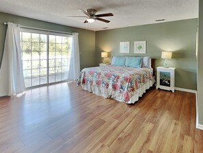 3 makuuhuonetta, silitysrauta/-lauta, internet, vuodevaatteet