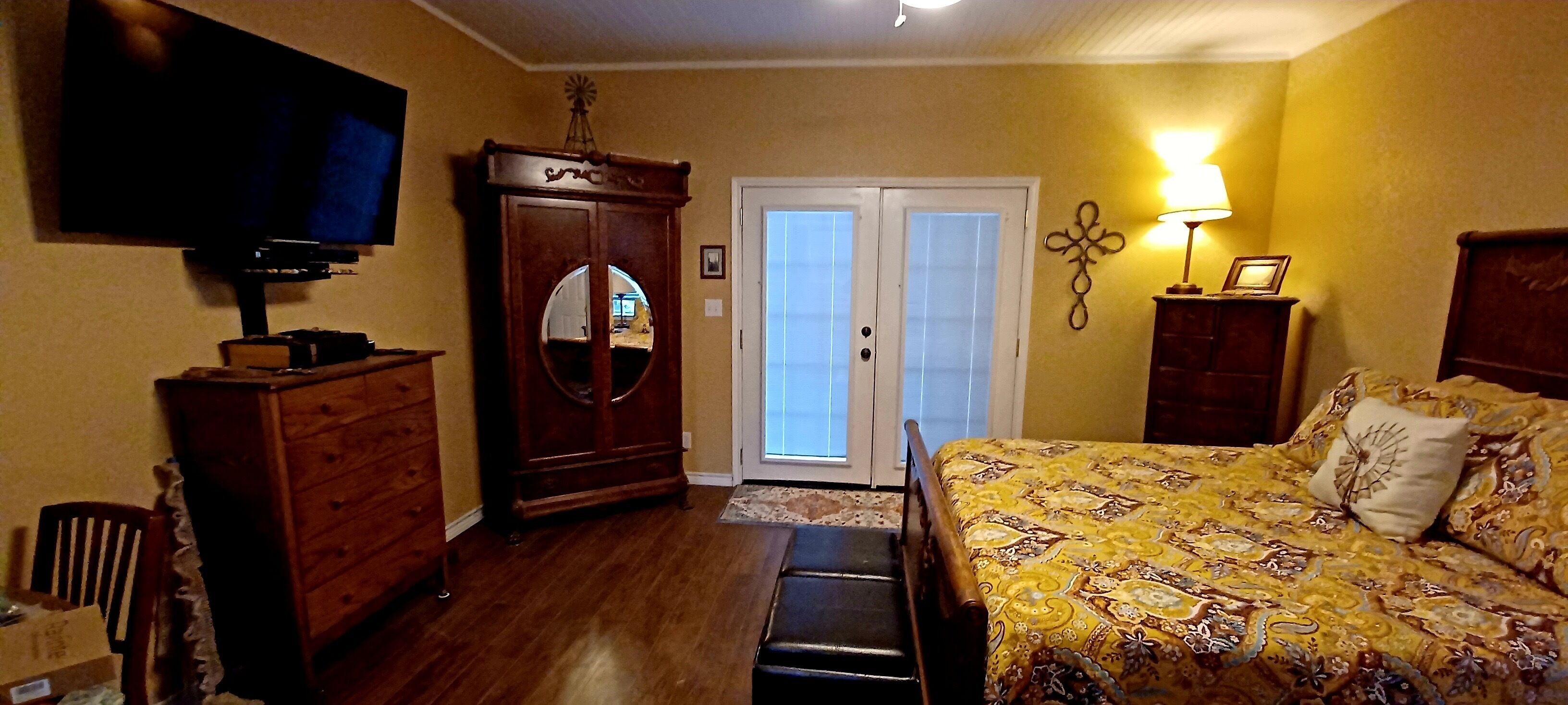 1 bedroom, iron/ironing board, free WiFi, bed sheets