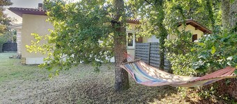 House close to the sea, quiet and peaceful with large garden
