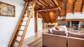 Télévision, cheminée