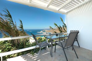 Terrace/patio - Eagles Nest Mykonos (Tourlos)