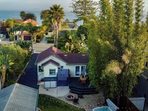 Exterior - The Captain's Cottage on Shoreline Drive (Santa Barbara)