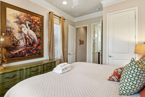3 bedrooms, desk, iron/ironing board, free WiFi