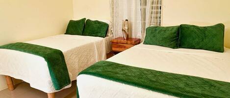 3 bedrooms, iron/ironing board, WiFi, bed sheets