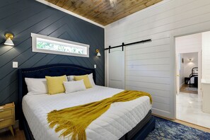 4 bedrooms, iron/ironing board, free WiFi, bed sheets