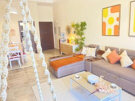 Luxury Apartment | Living area | Netflix, streaming services