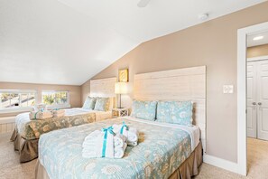 Townhome, Multiple Beds, Patio, Garden View (5808 Beach Drive A)