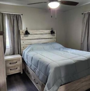 3 quartos, ferros/tábuas de passar roupa, Wi-Fi de cortesia