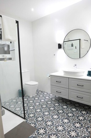 Hair dryer, towels, soap, shampoo - Wardija Maisonette (Qala)